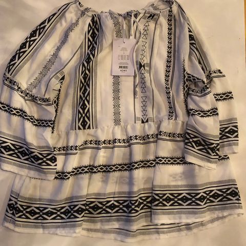 Ichi bluse størrelse S 199,-