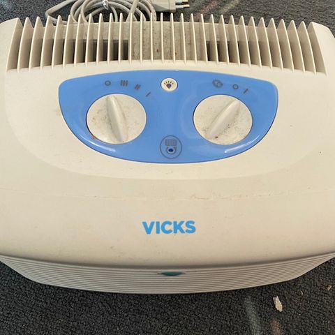 Vicks CleanAir Hepa Type Air Purifier