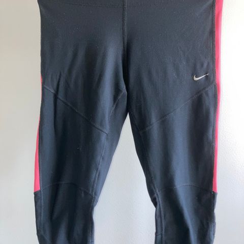 Nike tights/pirattights/knetights/treningsbukse, størrelse M