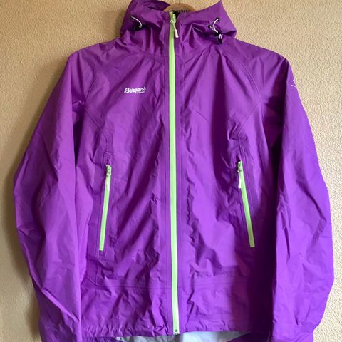 Bergans skalljakke L «Sky Lady Jkt»