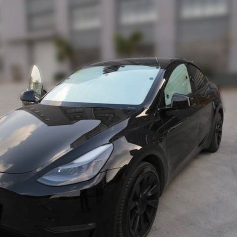 Solskjerming for Tesla modell Y, til leie (for rent)