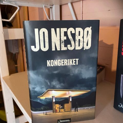 Kongeriket - roman  Jo Nesbø