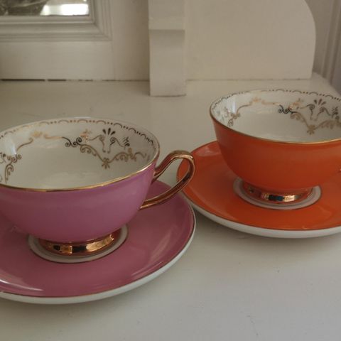 2 Nydelige kopper fra Kremmerhuset