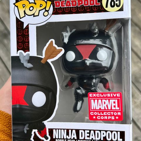 Funko Pop! Ninja Deadpool | Marvel (785) Excl. to Marvel Collector Corps