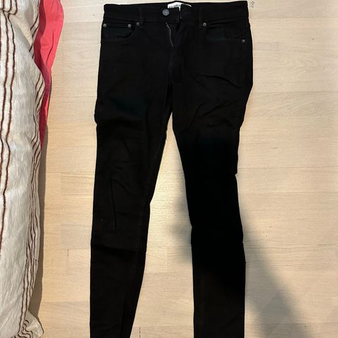 Pull & Bear skinny jeans 30x32