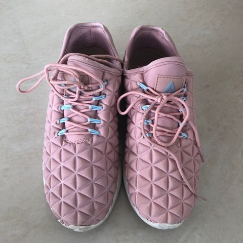 Asfvlt  SOCKEOPRENE  Sneakers str.36