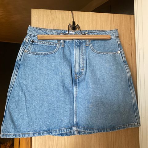 Calvin Klein skjørt, W30