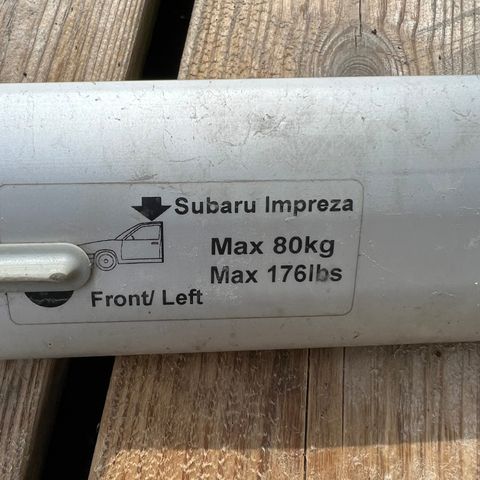 Lasteholder - Subaru Impreza