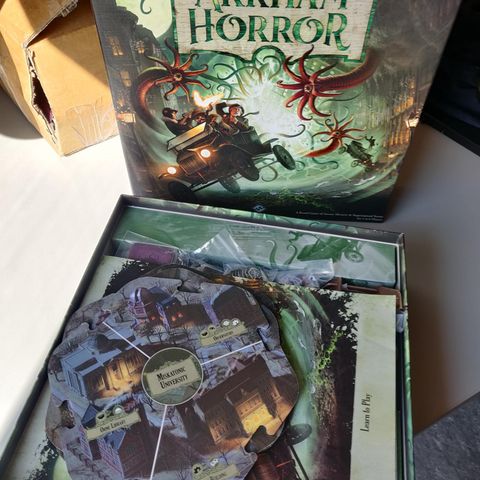 Arkham horror third edition, alt sleevet!