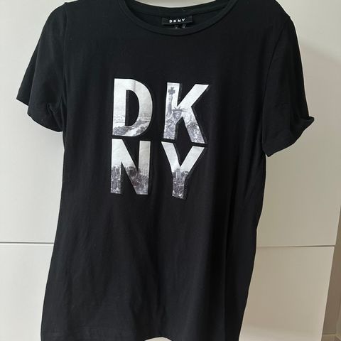 DKNY T-Shorte