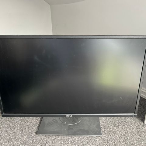 2 stk dell monitor 27 tommer lite brukt