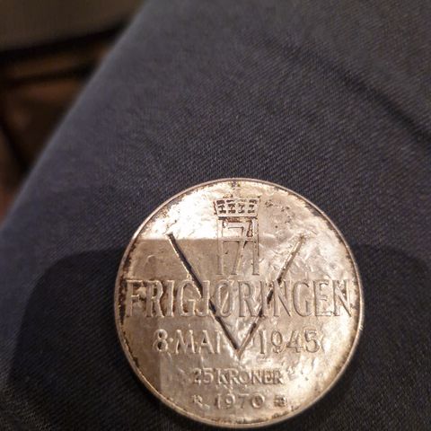 Samleobjekt! Frigjøringen 8. mai 1945, 25 Kroner 1970.