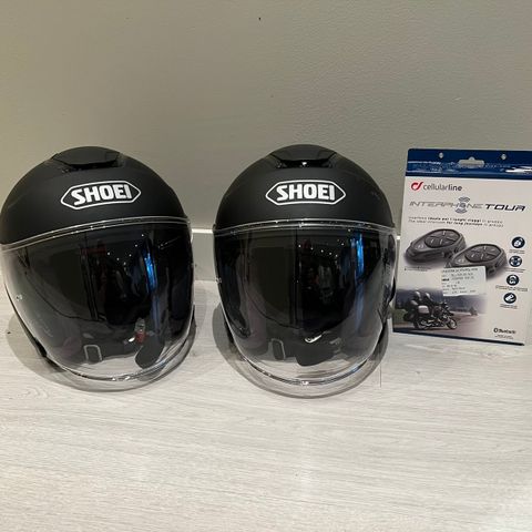 2 stk Shoei J-Cruise MC-hjelmer med Interphone Tour Uni Twin