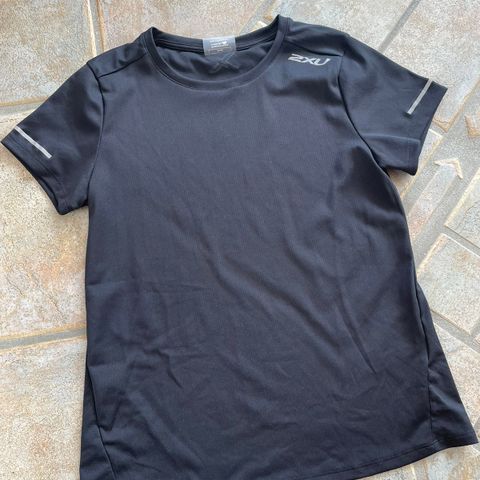 2xU t-shirt