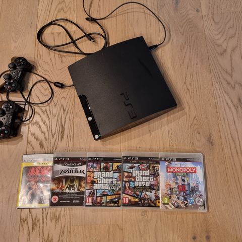 Playstation 3, PS3 med to kontroller + spill