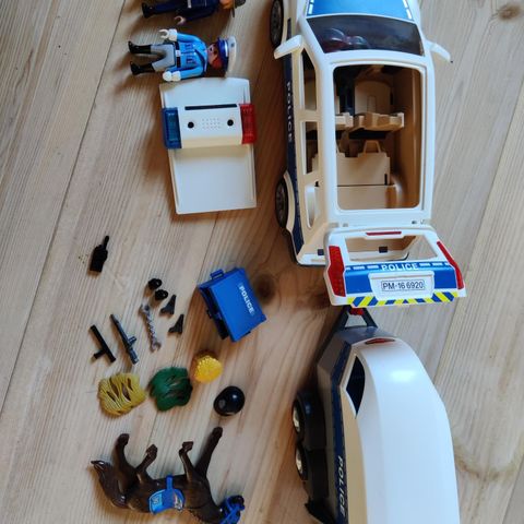 Playmobil politibil med hestehenger