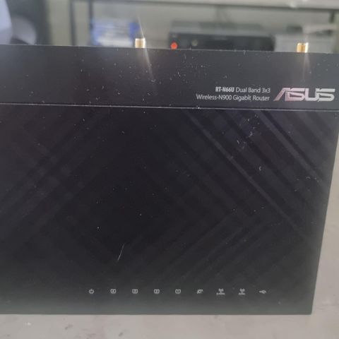 Asus wifi ruter RT-N66U