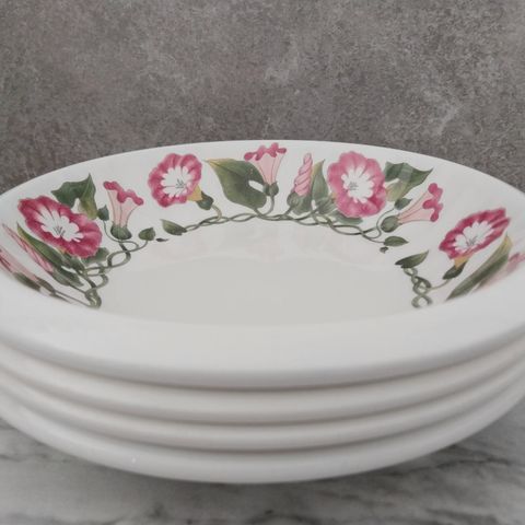 Wedgwood Marquess (Tunstall) Convolvulus - dype tallerkener