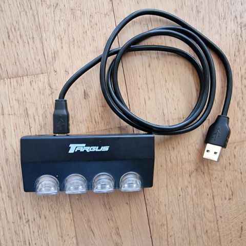 USB HUB med 4 porter - USB-A  -  Targus model : PA055 selges rimelig.