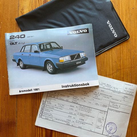 Original Instruksjonsbok - Volvo 240 årsmodell 1981