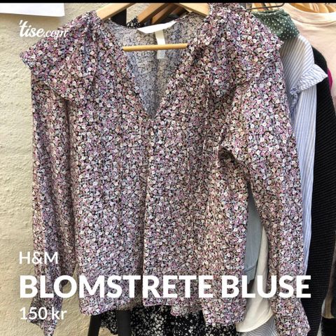 Blomstrete bluse med volanger