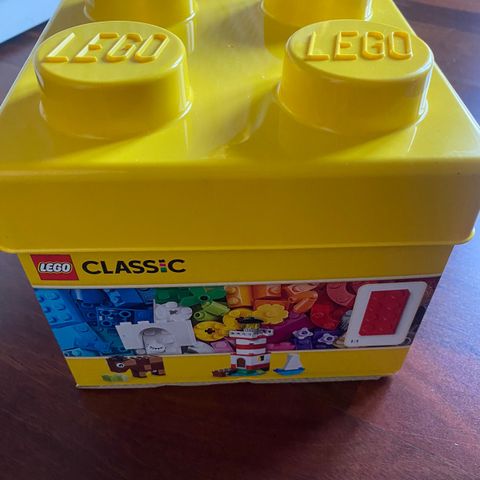 Ny liten lego boks for de minste. Frakt 70.