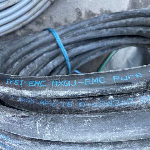 40 meter ny kabel fra Draka - IFSI-EMC 1KV 3X 50 AFV/16 MM²