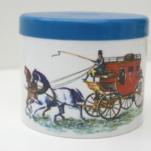 Vintage plastboks med bild av vogn og hester