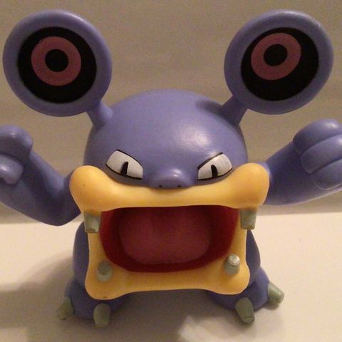 Pokemon Loudred samlefigur fra 2019