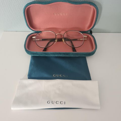 Gucci brilleinnfatning