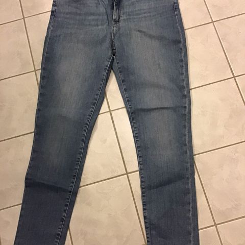 Levis bukse 721 High Rise Skinny W31 tommer