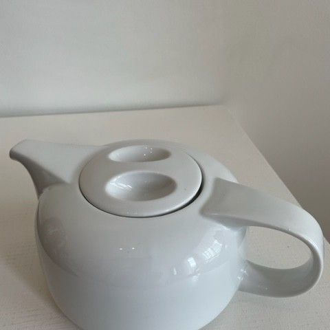 Arzberg tekanne/ tea pot hvitt porselen