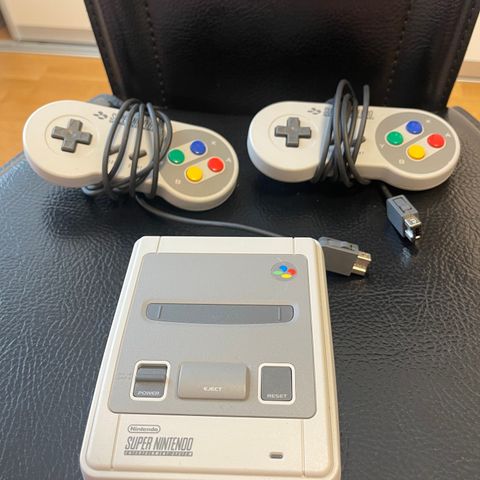 Super Nintendo Classic Mini