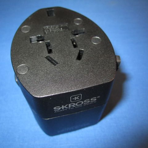 Skross World reiseadapter