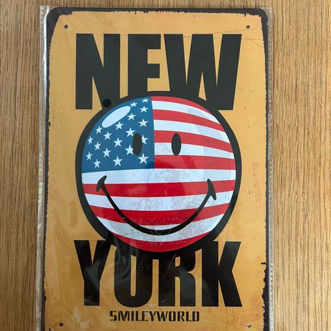 Vintage style New York Smileyworld skilt