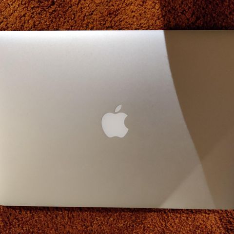 MacBook Pro (Retina, 15-inch, mid 2015)