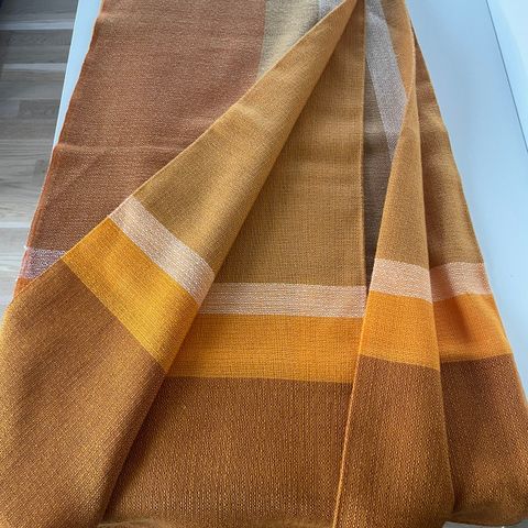 Retro duk oransje hvit og brun Finland (175 cm x 126 cm)