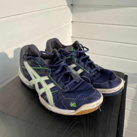 Asics innesko str 41,5