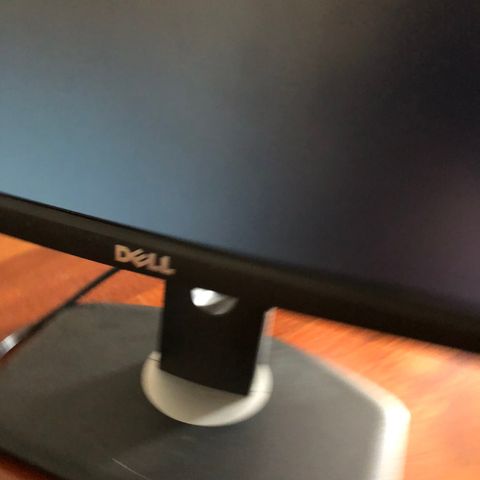 Dell skjerm