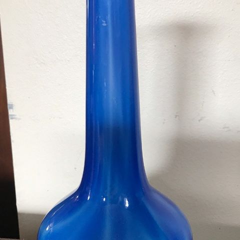 Vintage håndblåst vase.