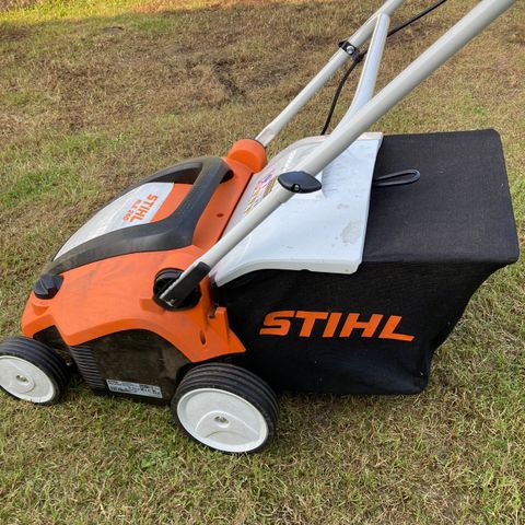 STIHL RLE 240 mosefjerner/plenlufter leies ut