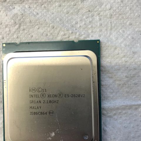 Intel Xeon E5-2620v2 2.1GHz Six-Core CPU processor (LGA2011- Socket - Boks)