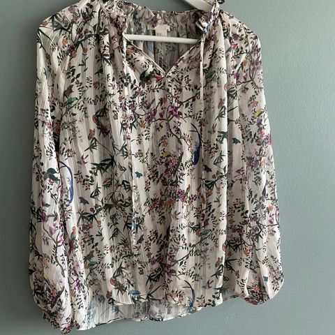 Nydelig bluse, str 36