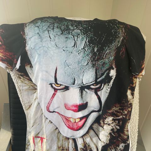 IT t-skjorte, Pennywise, skrekk film merch