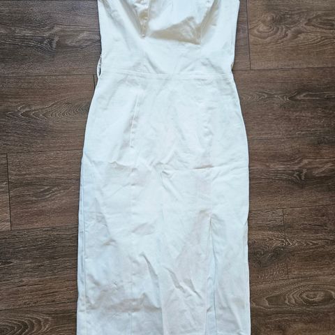strapless white dress ( size S)
