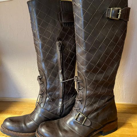 Sendra skinnstøveletter str 38