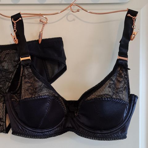 Gossard VIP Retrolution balconette bullet bh 30DD 65E