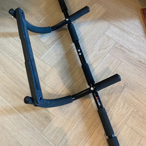One gear Pull up bar