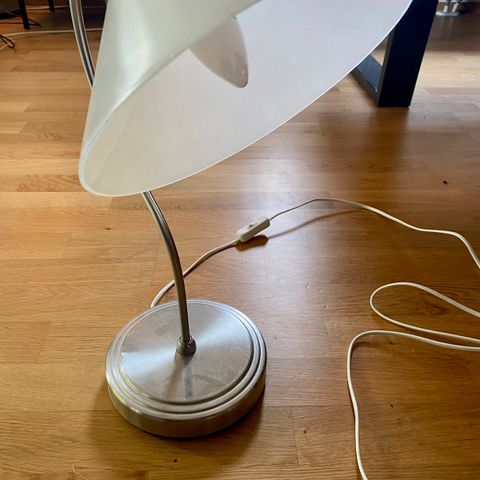 Lampe til kontor eller nattbord