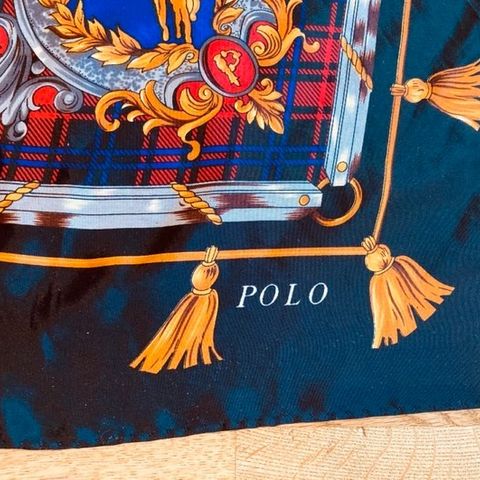 Ralph Lauren Polo skjerf i 100% silke selges kr 700